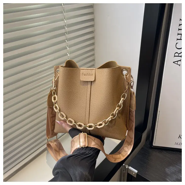 2025 Autumn Luxury Chain Bucket Bags for Women — feature 36