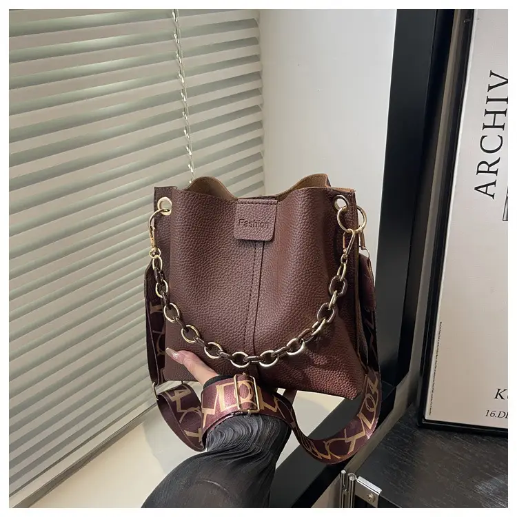 2025 Autumn Luxury Chain Bucket Bags for Women — feature 37