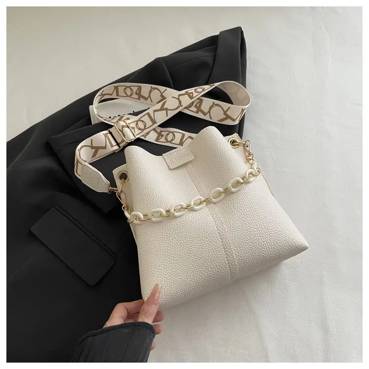 2025 Autumn Luxury Chain Bucket Bags for Women — feature 42