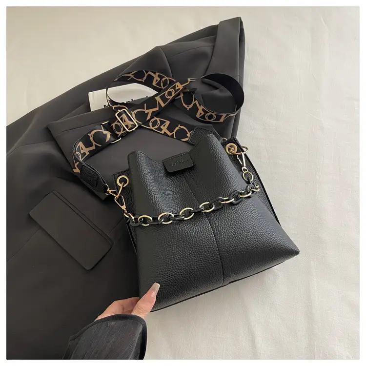2025 Autumn Luxury Chain Bucket Bags for Women — feature 43