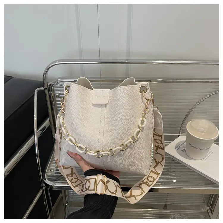 2025 Autumn Luxury Chain Bucket Bags for Women — feature 47