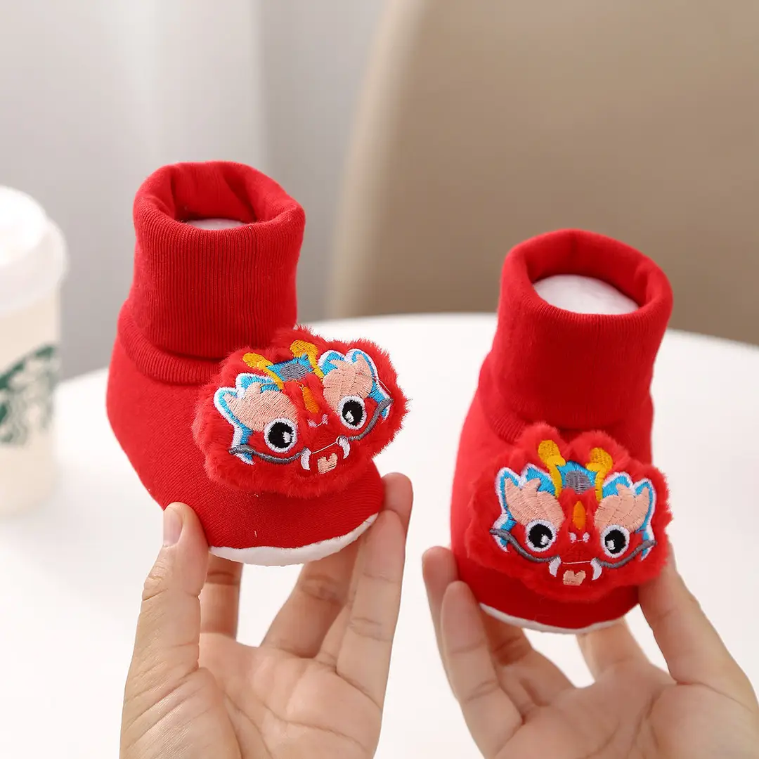 Autumn and Winter Chinese Red Baby Toddler Shoes Soft-Soled Tiger Head Shoes Baby Non-Slip and Anti-Falling Warm Newborn Shoes and Socks