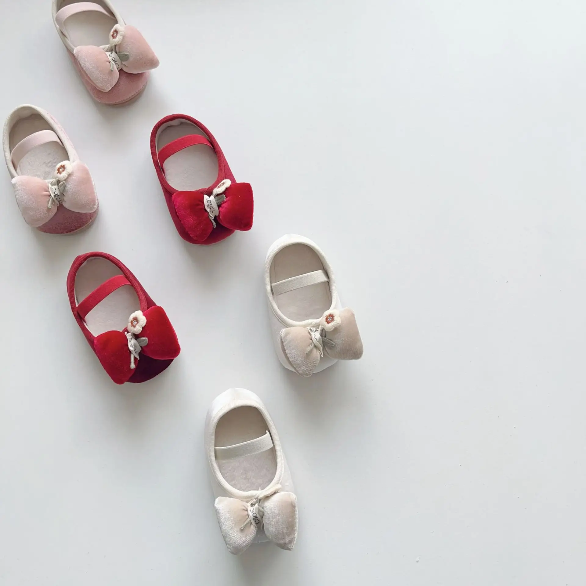 2025 Korean Style Baby Shoes with Bow & Anti-Slip Design — feature 2