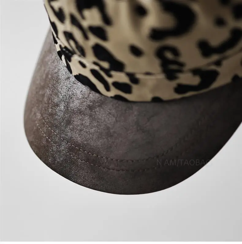 Leopard Print Baseball Cap for Women Face-Slimming Sunshade — feature 7