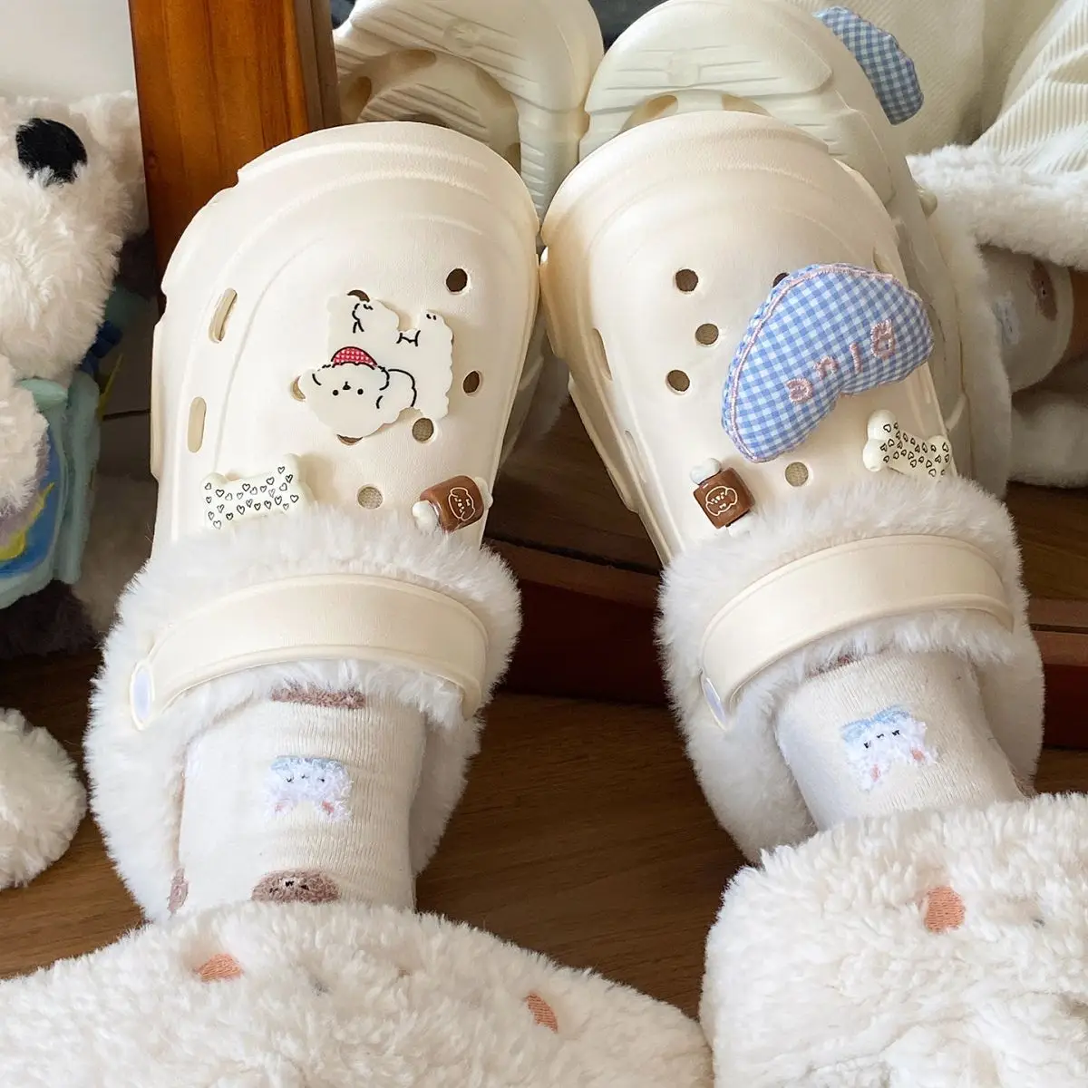 Winter Warm Cartoon Slippers Women Cotton Outerwear — feature 37