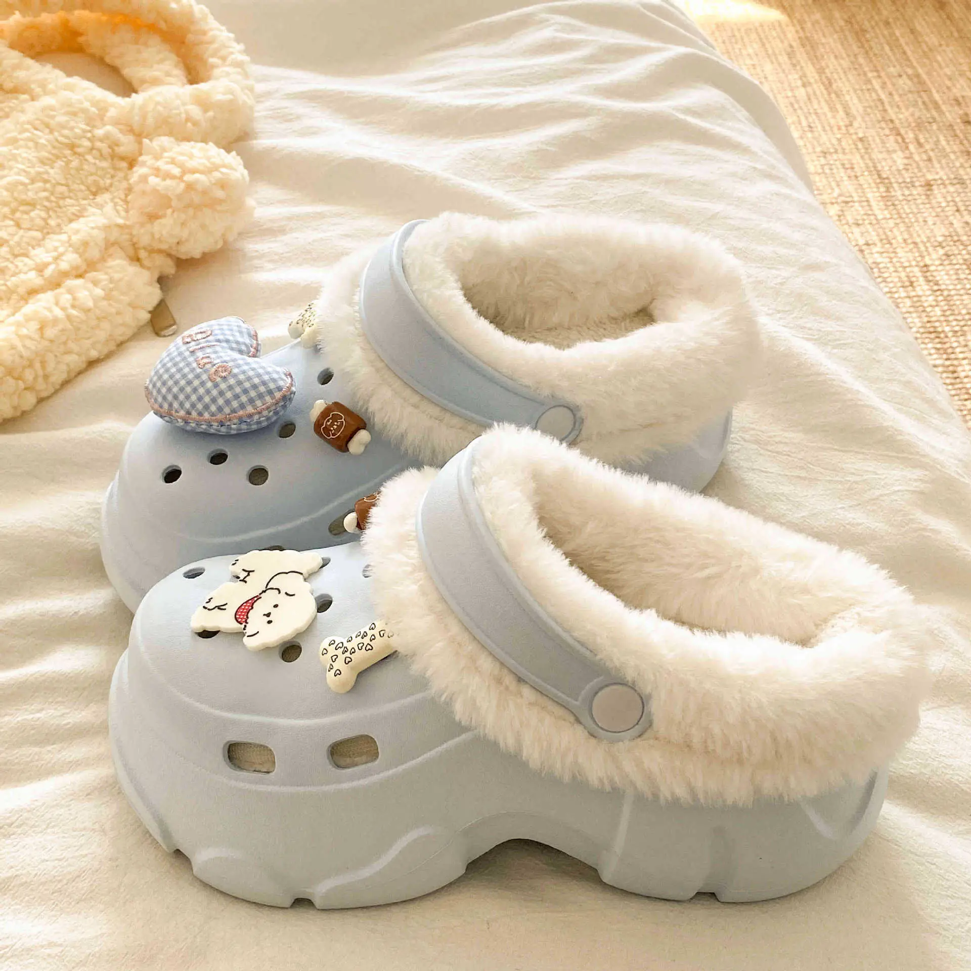 Winter Warm Cartoon Slippers Women Cotton Outerwear - Image 3