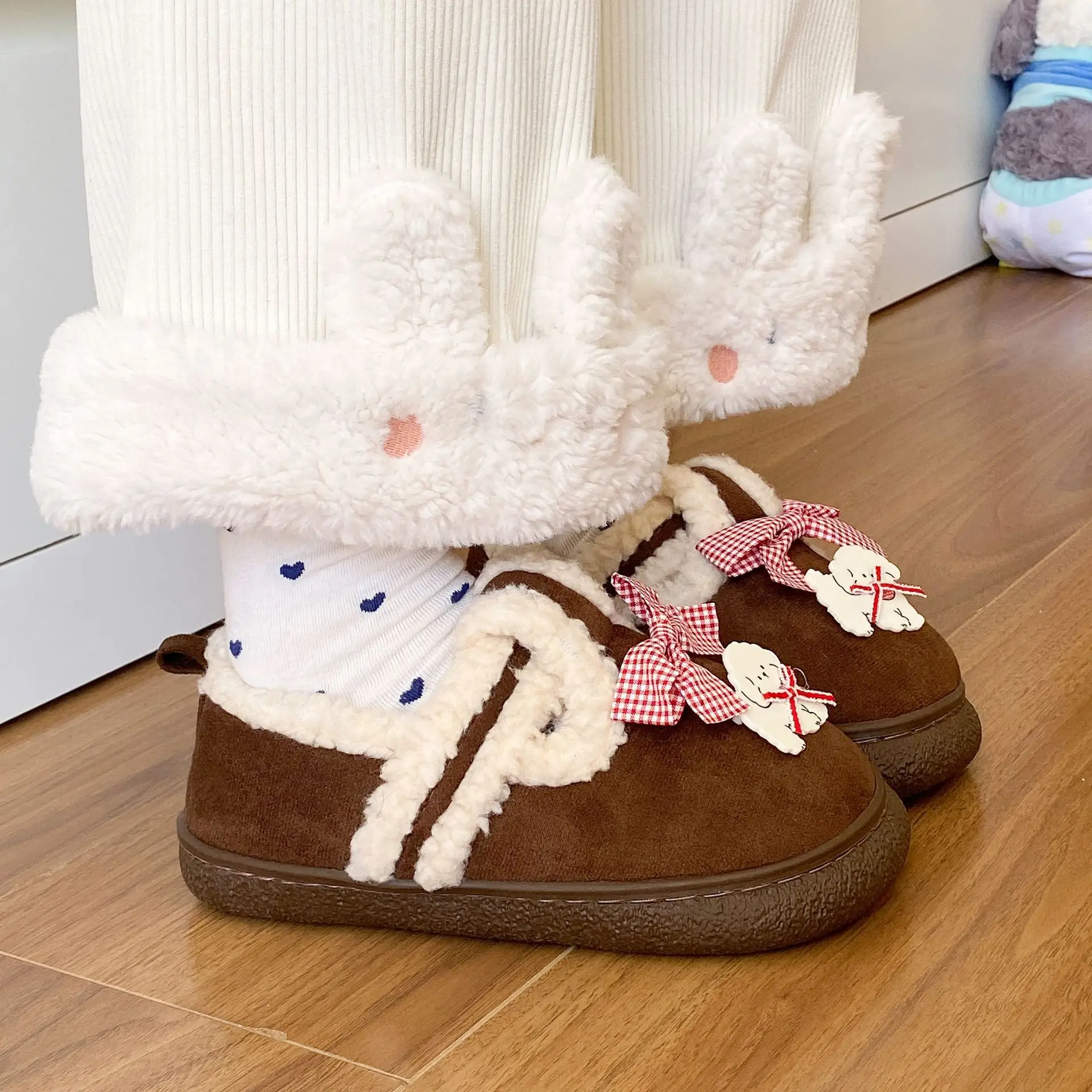Women's Cartoon Fluffy Slippers Black White Winter Boots - Image 4