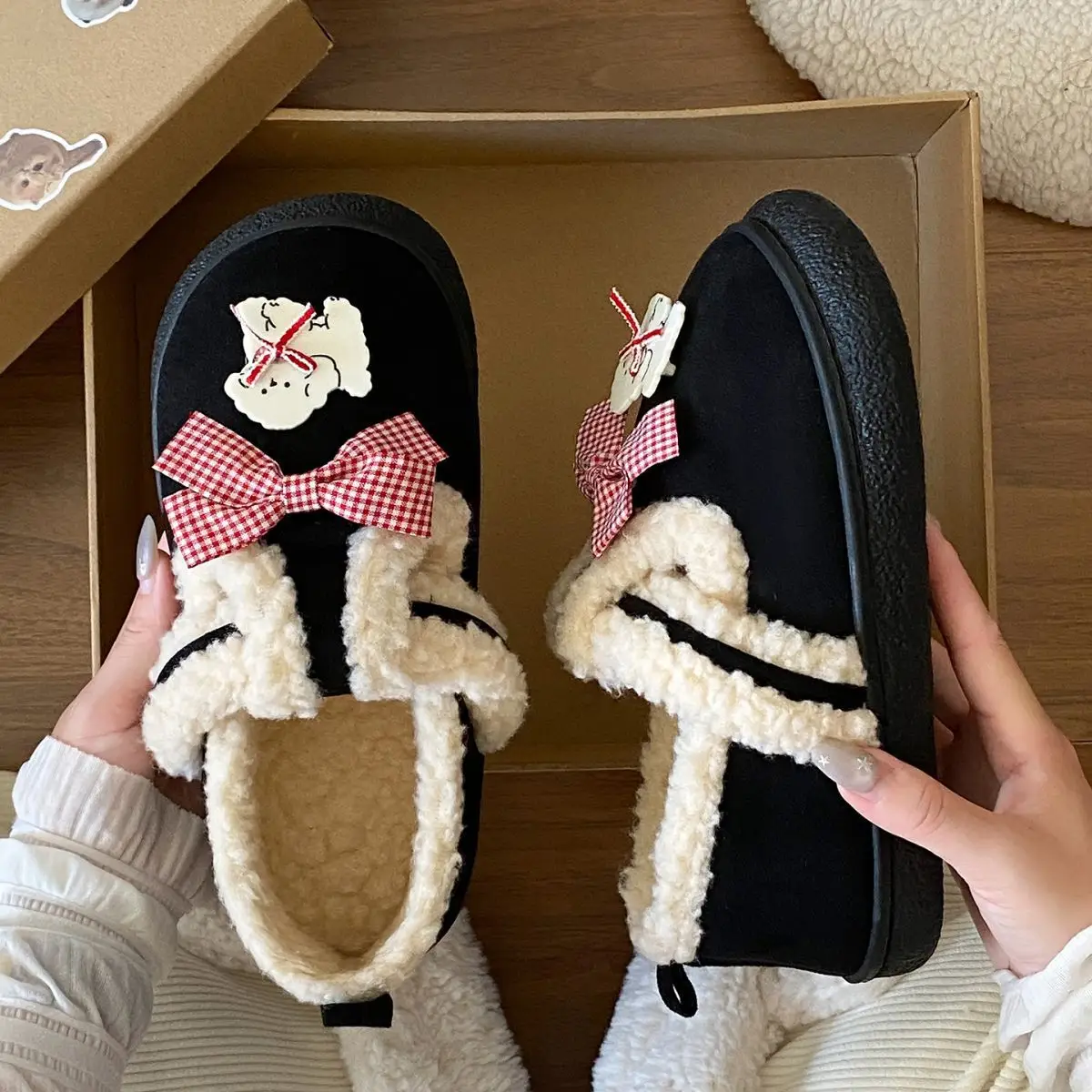 Women's Cartoon Fluffy Slippers Black White Winter Boots — feature 25