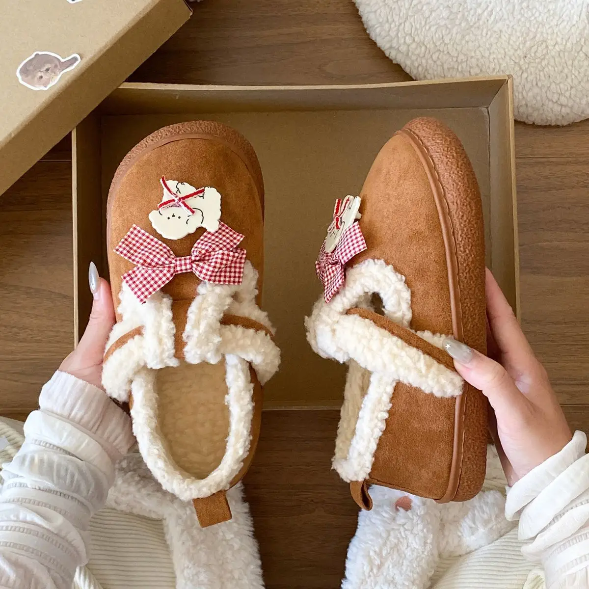 Women's Cartoon Fluffy Slippers Black White Winter Boots — feature 32