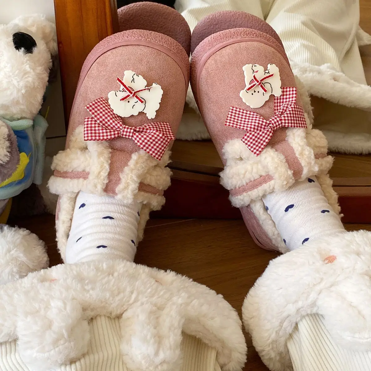 Women's Cartoon Fluffy Slippers Black White Winter Boots — feature 34