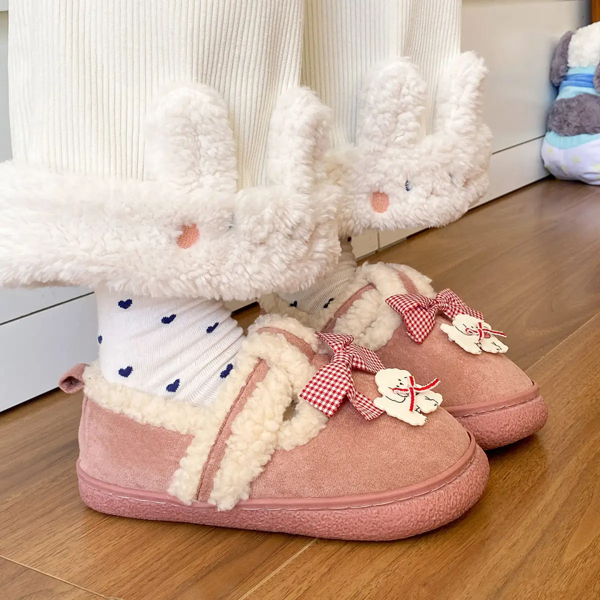 Women's Cartoon Fluffy Slippers Black White Winter Boots — feature 35