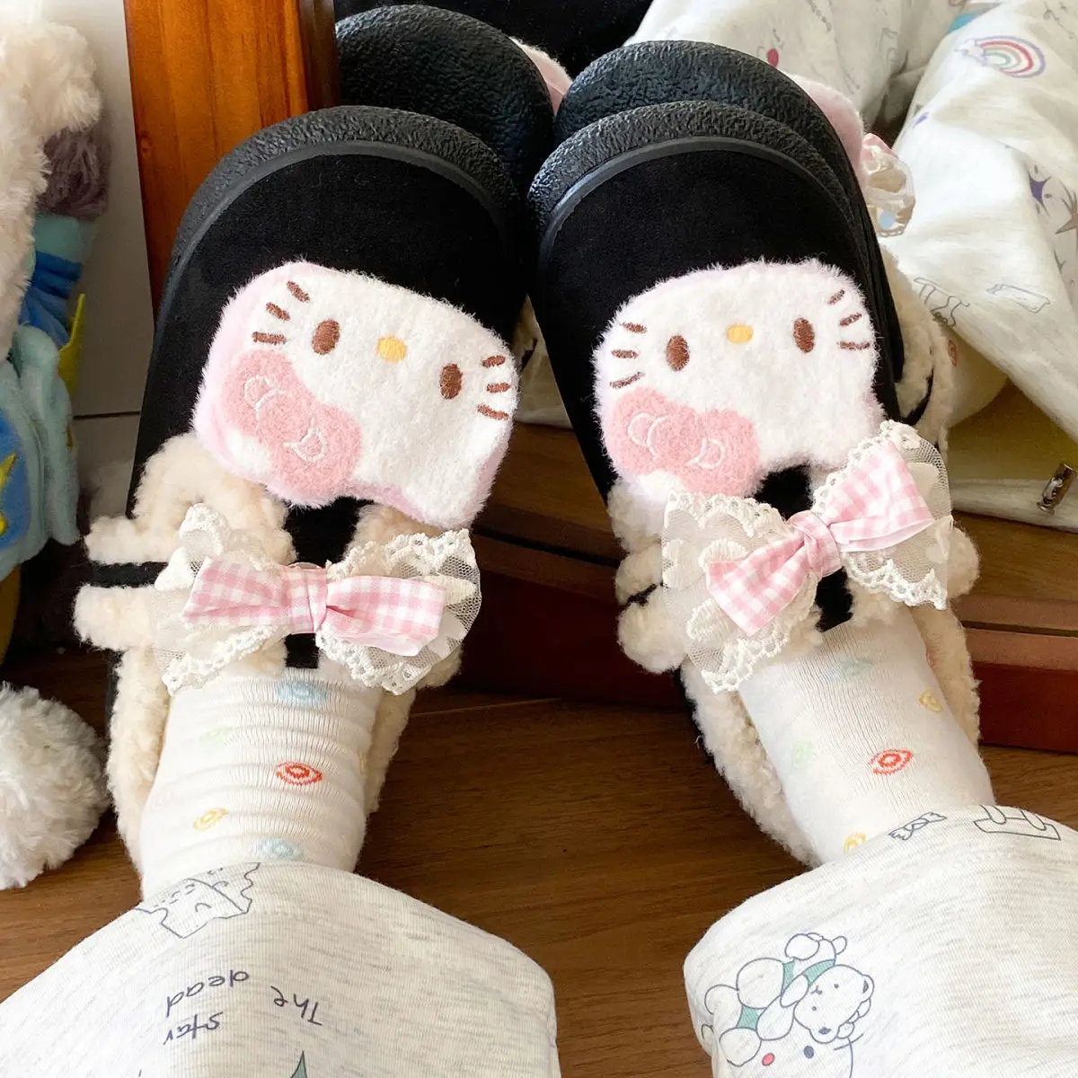 Winter Bow Embroidered Soft Slippers for Women — feature 32