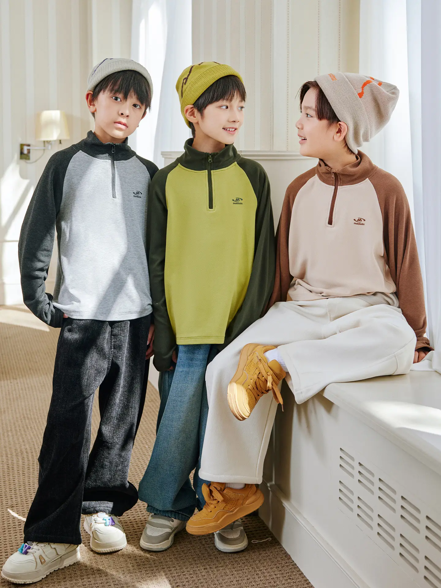 Kids Self-Heating T-Shirt Brown Beige Zipper Hood