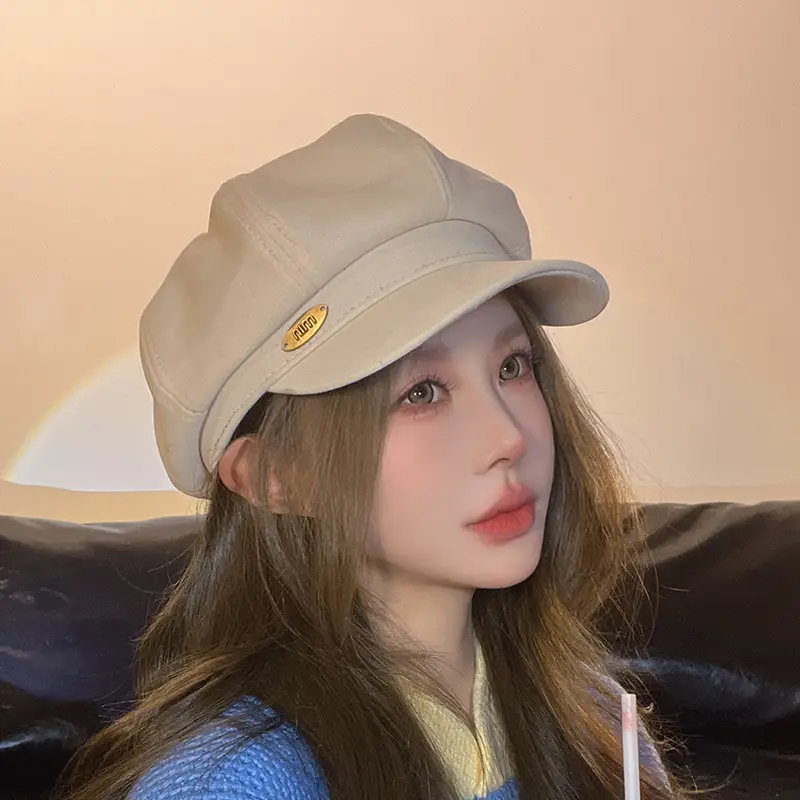 Korean Letter Metal Hat Large Circumference Newsboy Cap — feature 2
