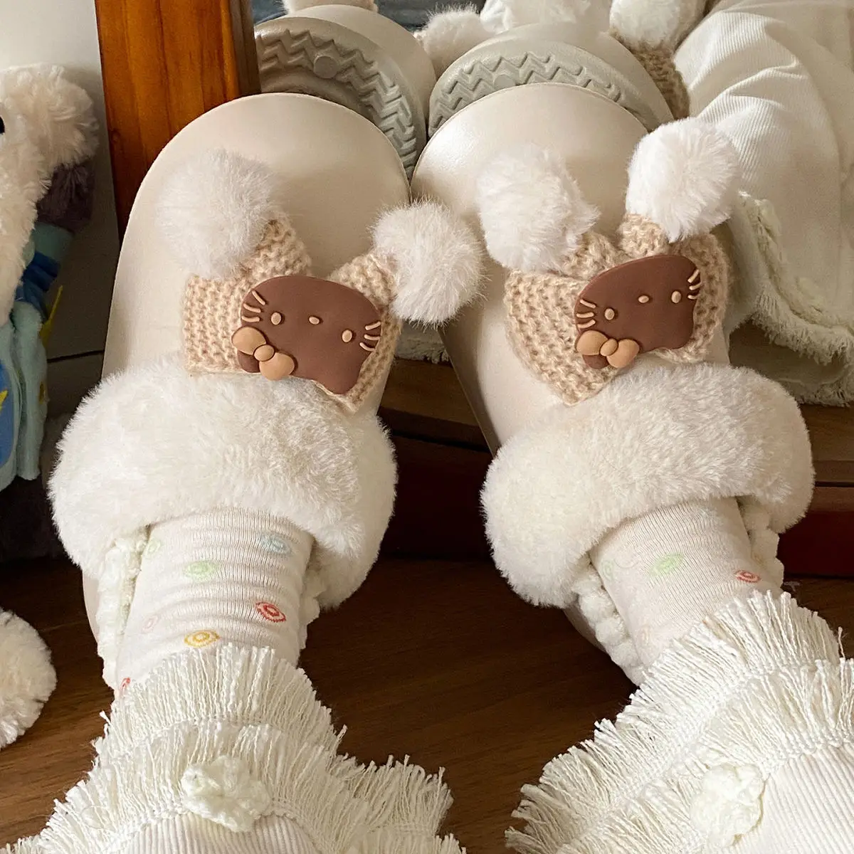 Winter Fleece Lined Student Slippers White — feature 35