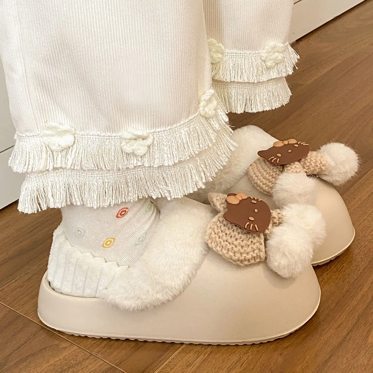 Winter Fleece Lined Student Slippers White — feature 37