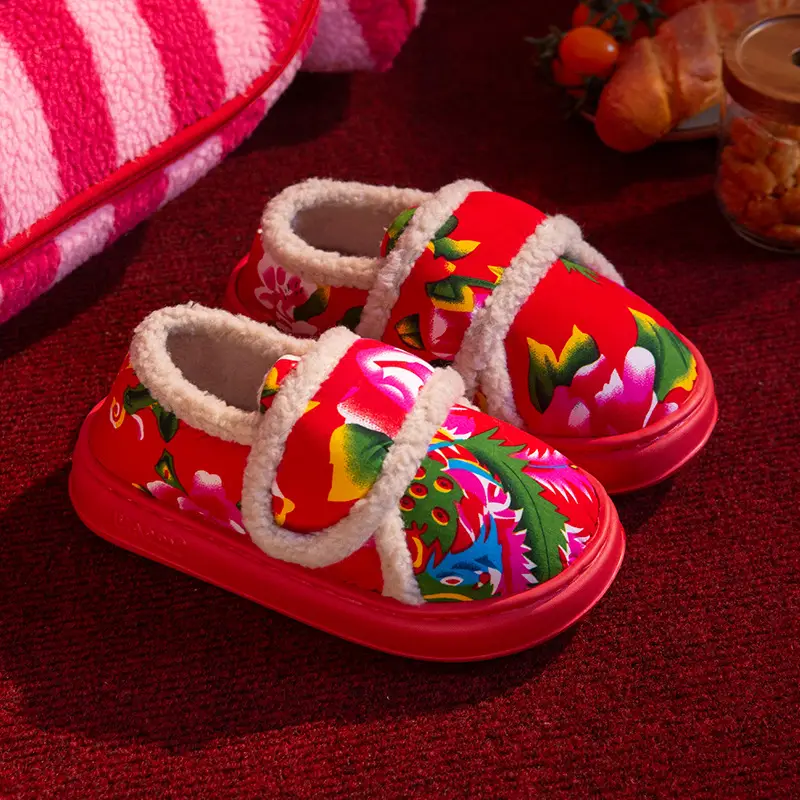 Northeastern Large Flower Thick-Soled Furry Shoes for Women in Winter New Style Fleece-Lined Thick-Soled Non-Slip Outer Wear Festive New Year Warm Cotton Shoes - Image 2