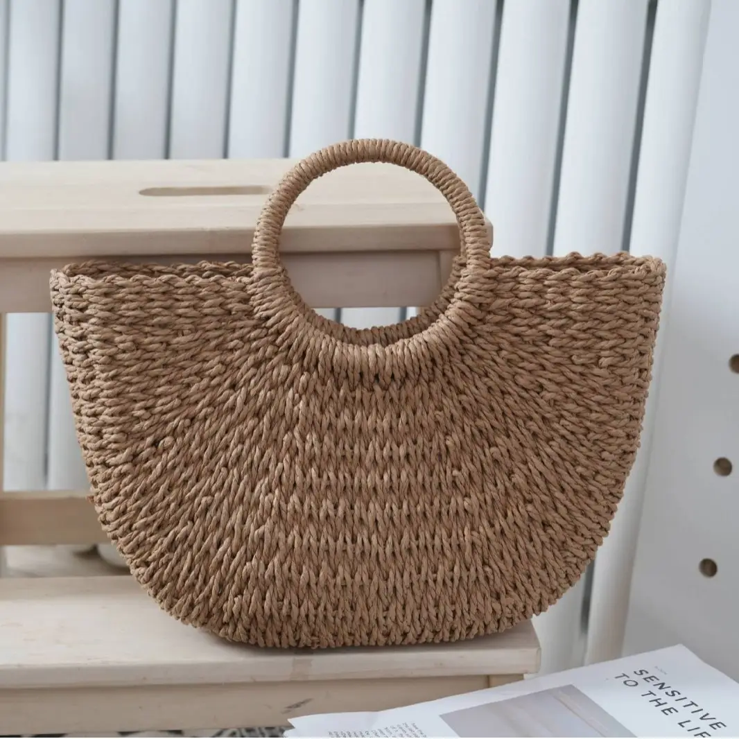 Retro Crossbody Straw Bag Women's Handheld Beach Bag - Image 2