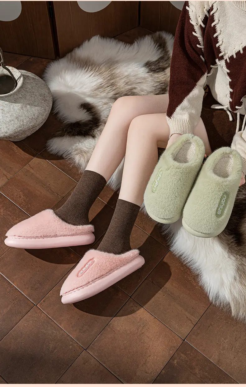 Women's Green Anti-Slip Warm Slippers for Winter Indoor Comfort — feature 12