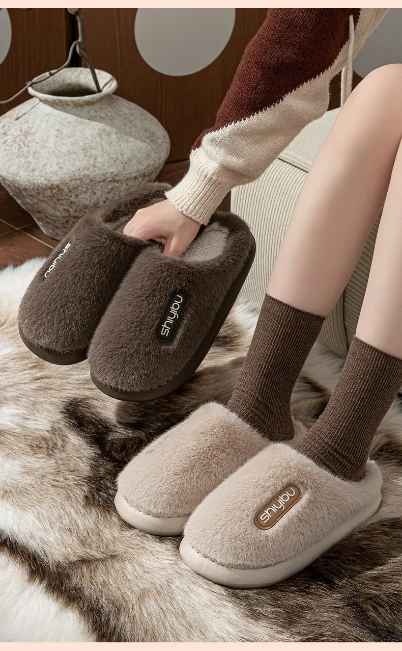 Women's Green Anti-Slip Warm Slippers for Winter Indoor Comfort — feature 14