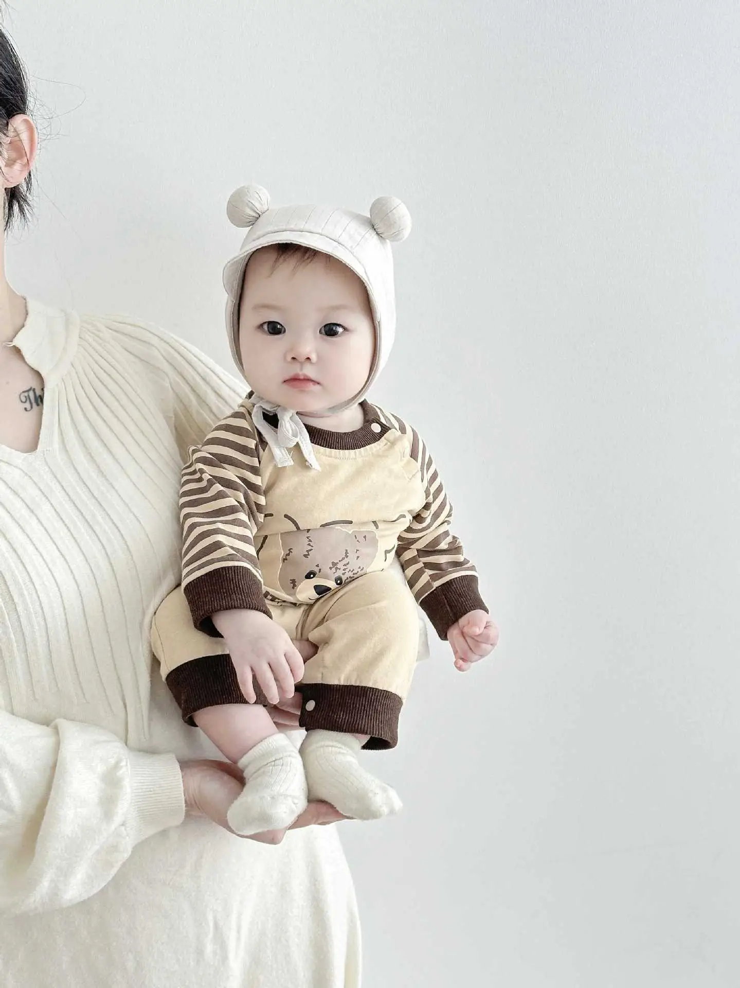 Pink Bunny Ear Hat for Baby Girls Soft Cotton — feature 6