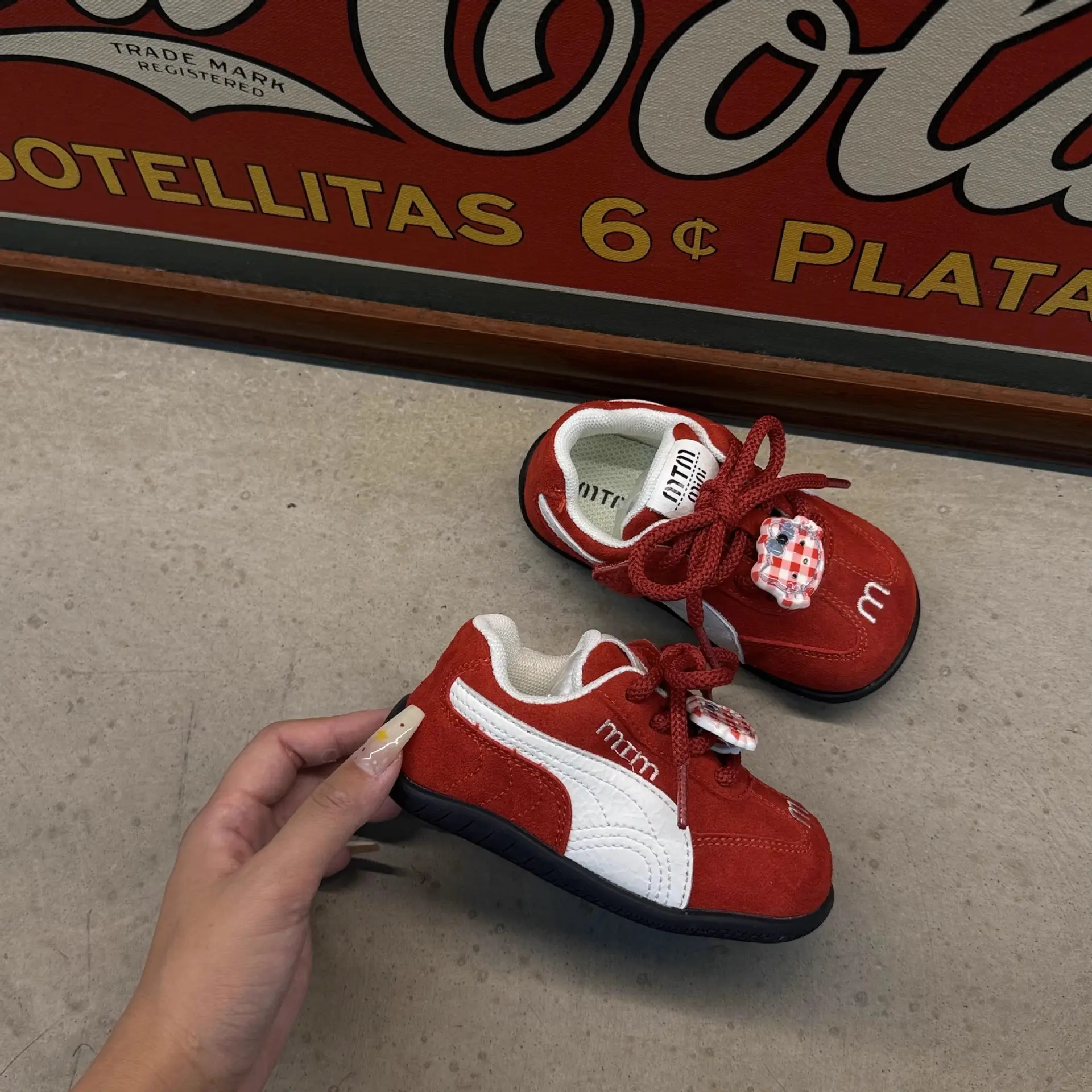 Red Moral Training Shoes for Kids 2 Years Old — feature 2
