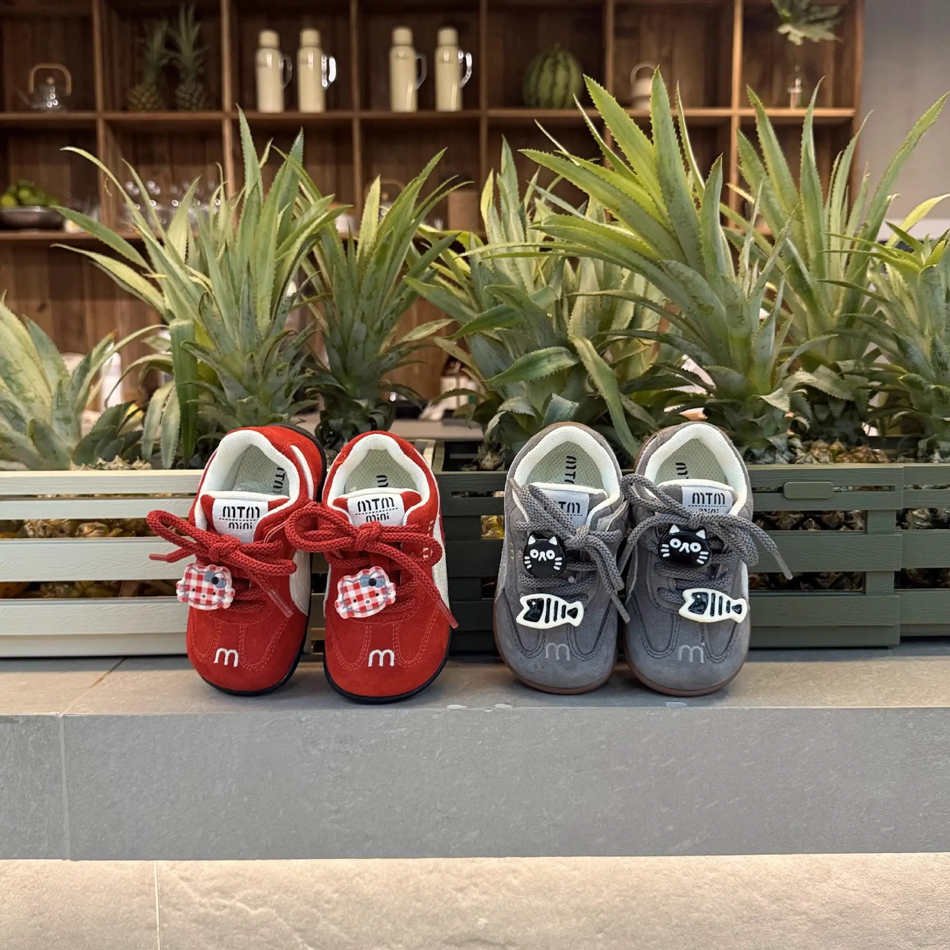 Red Moral Training Shoes for Kids 2 Years Old — feature 4