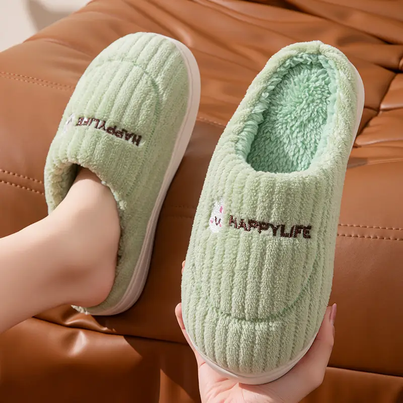 New Winter Slippers, Non-Slip, Household Cotton Slippers, Men's Winter Indoor and Outdoor Wear, Non-Slip, Thick Soles, Warm and Velvet - Image 10
