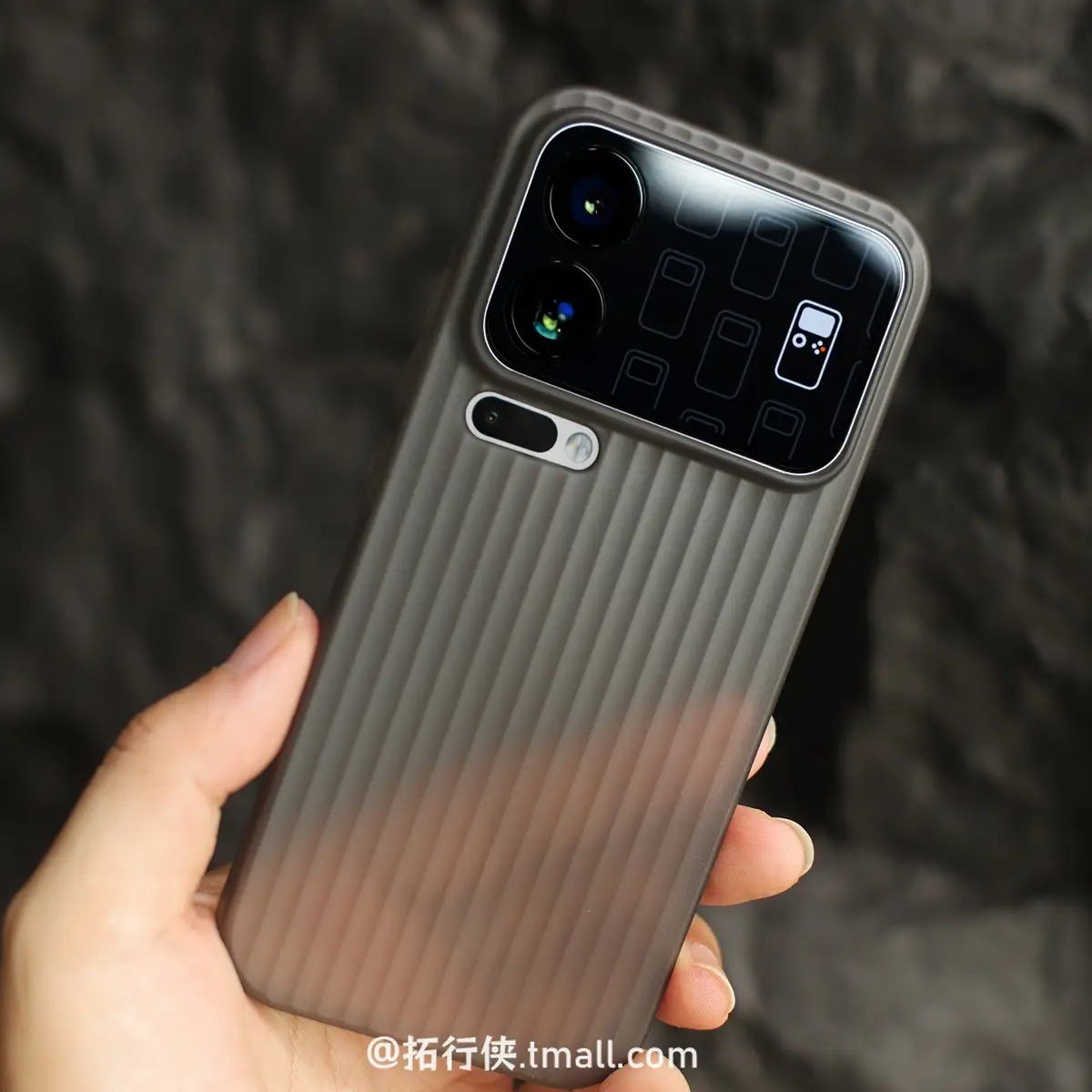 Xiaomi 17 Pro Ultra Frosted Phone Case Anti-Fingerprint — feature 4