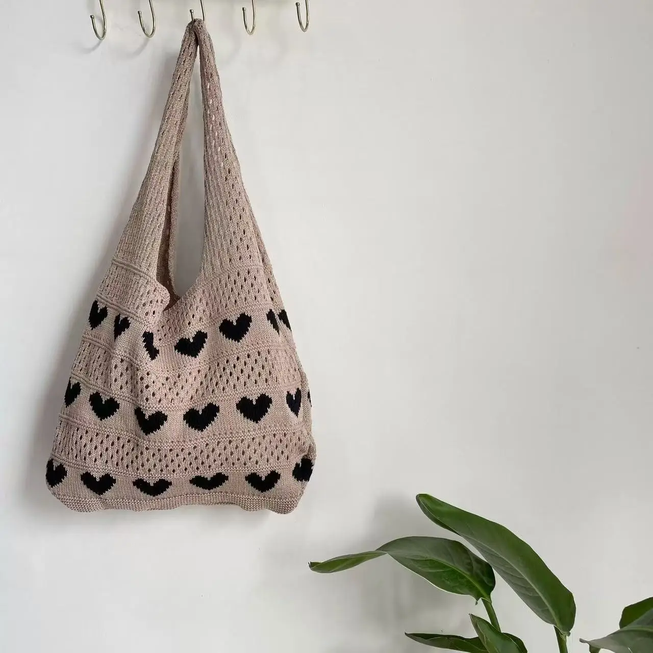 Beach Style Straw Shoulder Bag Large Capacity 2025 - Image 10