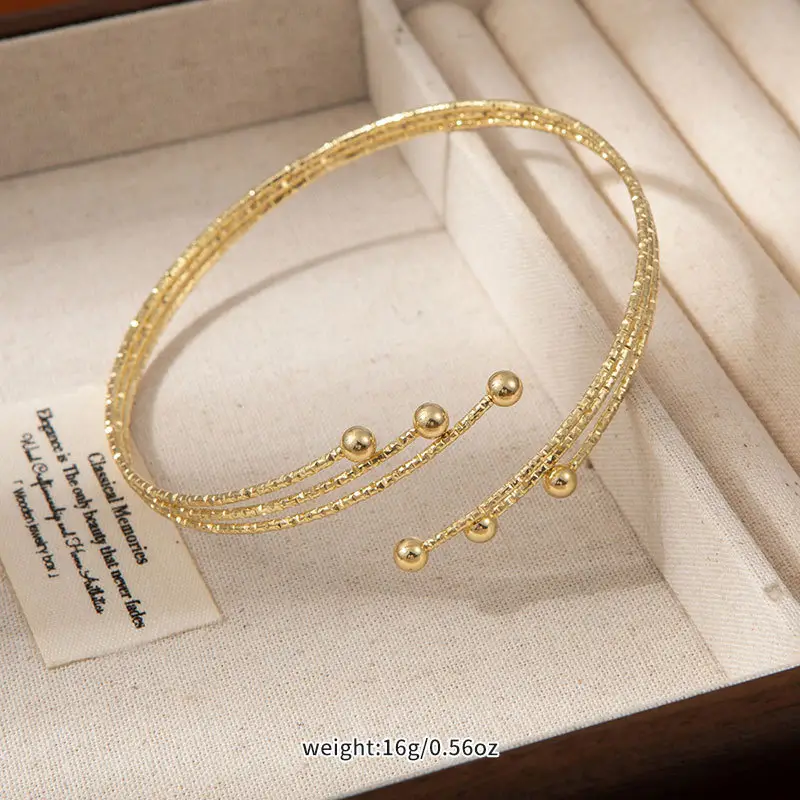 Light Luxury and High-End French Phoenix Tail Bracelet for Women, Gold Opening, Adjustable Armband, Geometric Flower Butterfly Hand Jewelry — feature 22