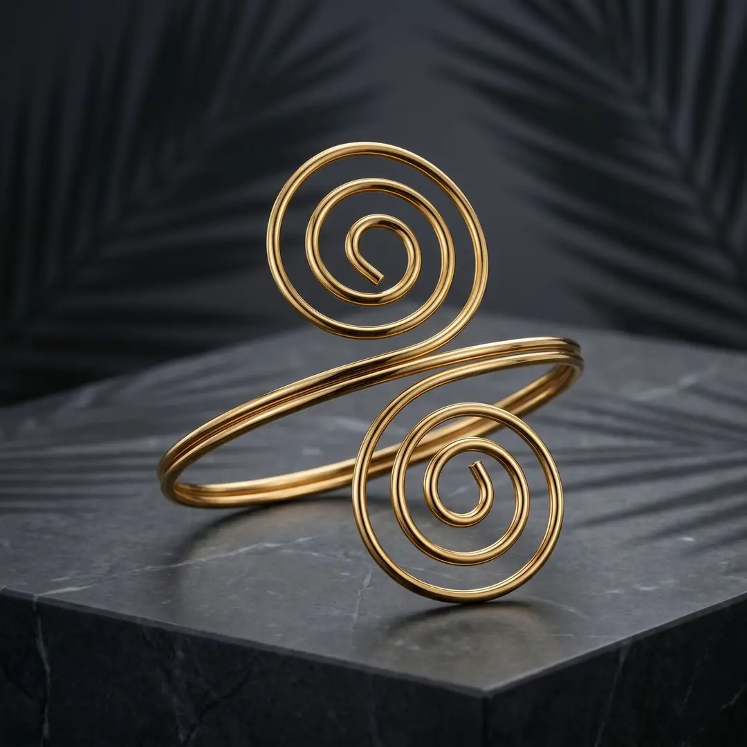 Light Luxury and High-End French Phoenix Tail Bracelet for Women, Gold Opening, Adjustable Armband, Geometric Flower Butterfly Hand Jewelry