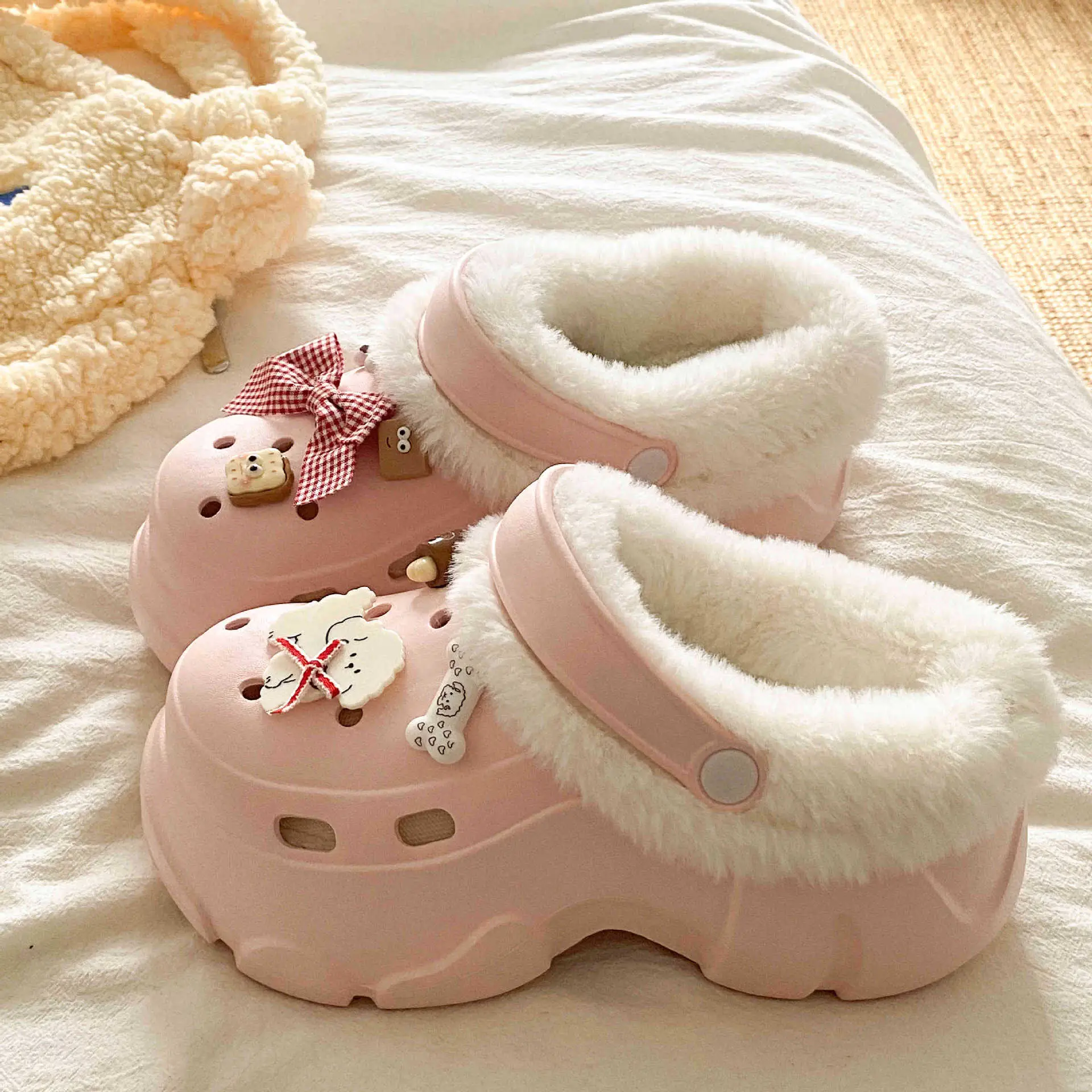 Winter Warm Thick Plush Eva Slippers for Women - Image 4