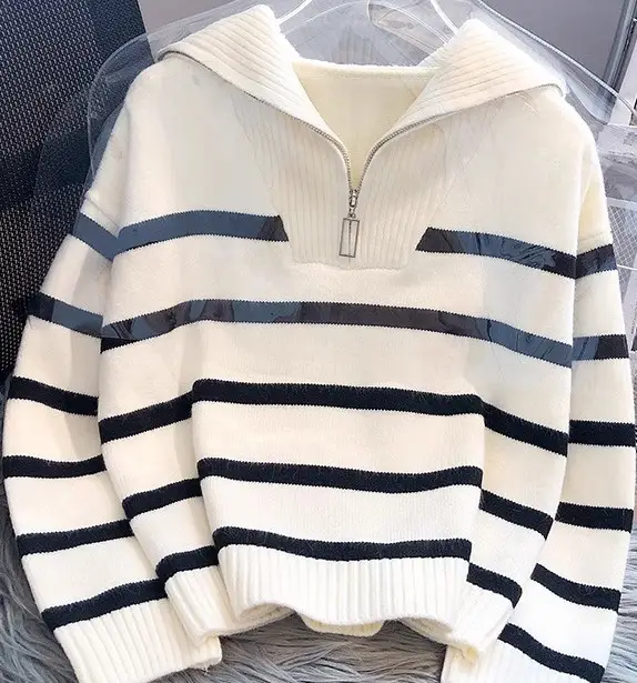 Women's Zippered Striped Hoodie Winter Warmth — feature 4