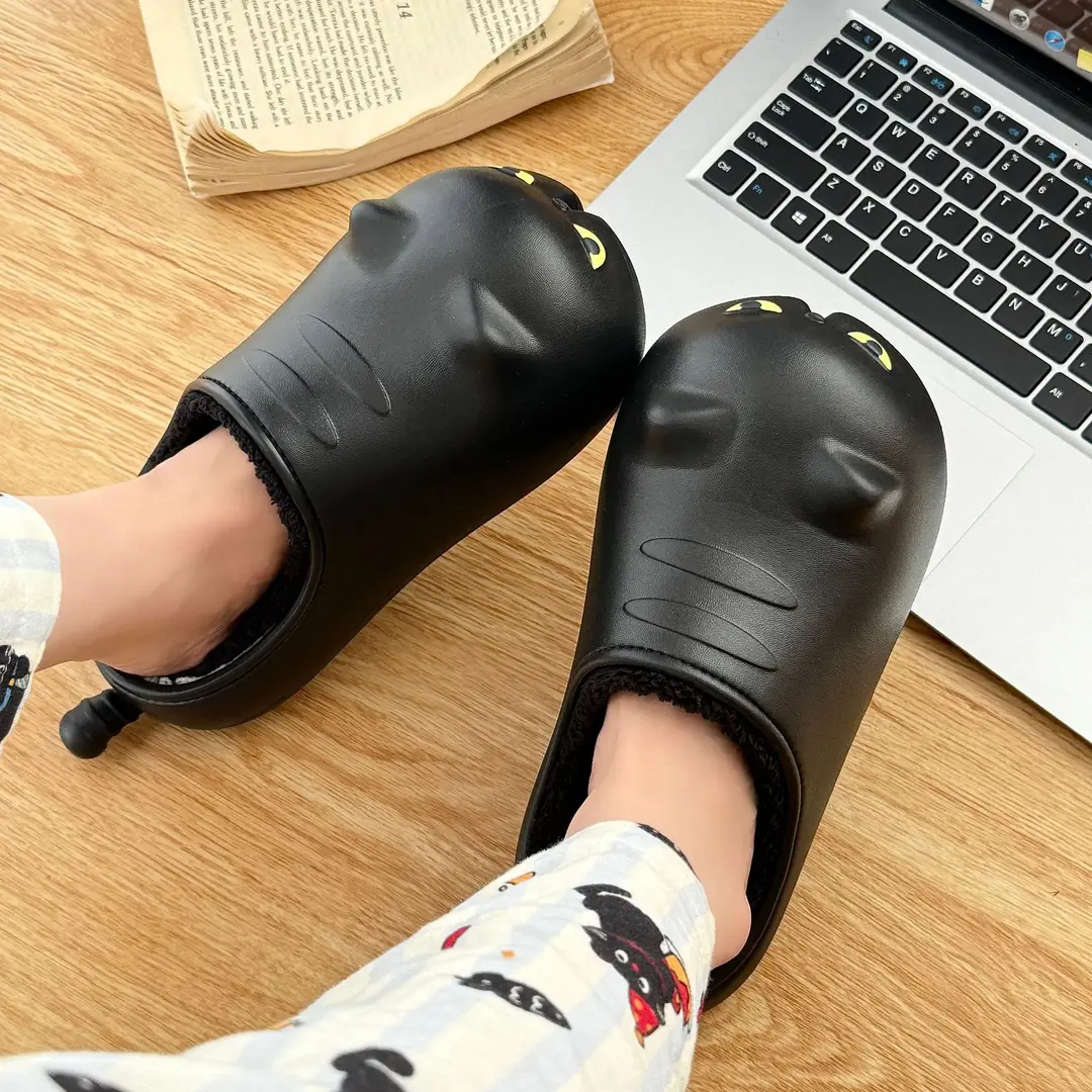 Cute Cotton Slippers for Women in Winter with Cartoon Coffee Cat Home Warm Waterproof Cotton Slippers for Outer Wear Non-Slip and Versatile