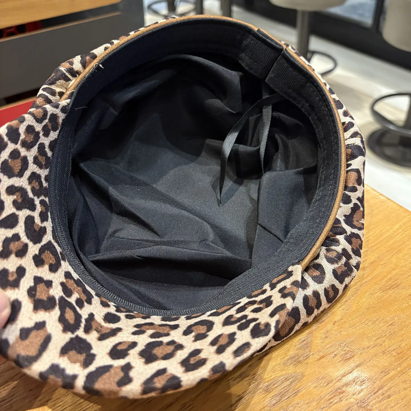 Vintage Leopard Print Newsboy Cap for Women - Image 10