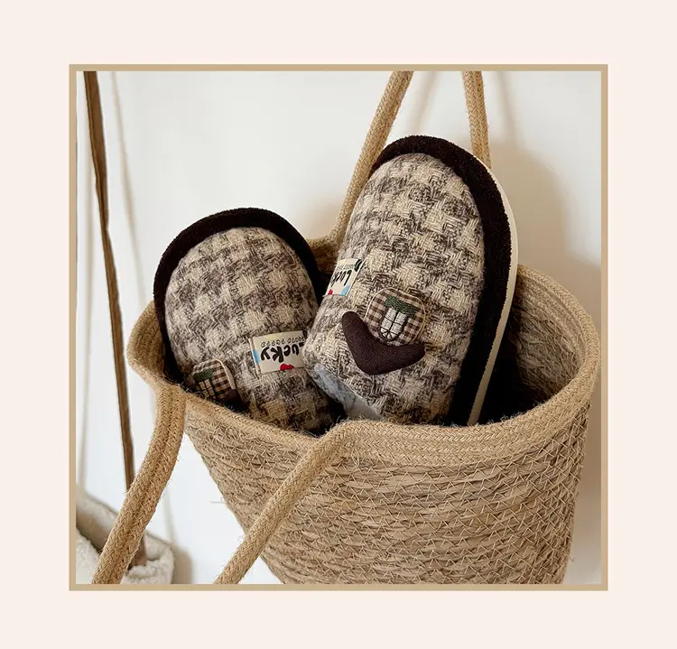 Cotton Slippers for Women, Autumn and Winter 2025 New Style, Indoor Home, Warm, Non-Slip, Silent, Thick-Soled Fleece-Lined Cotton Slippers for Men — feature 8