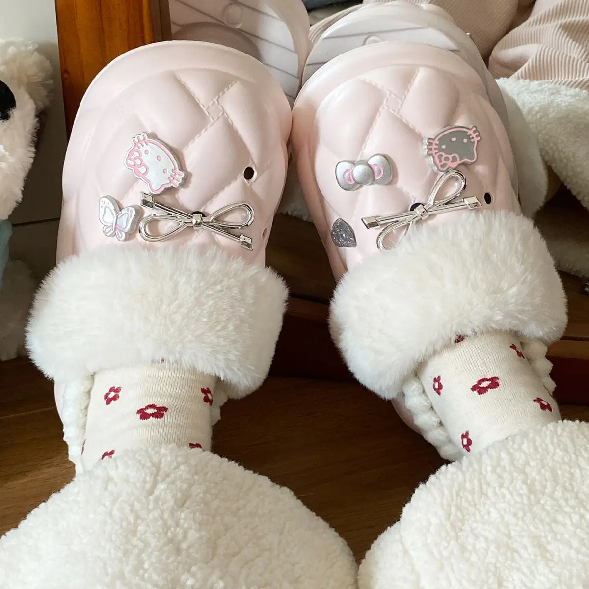 Pink Faux Fur Winter Slippers for Women — feature 37