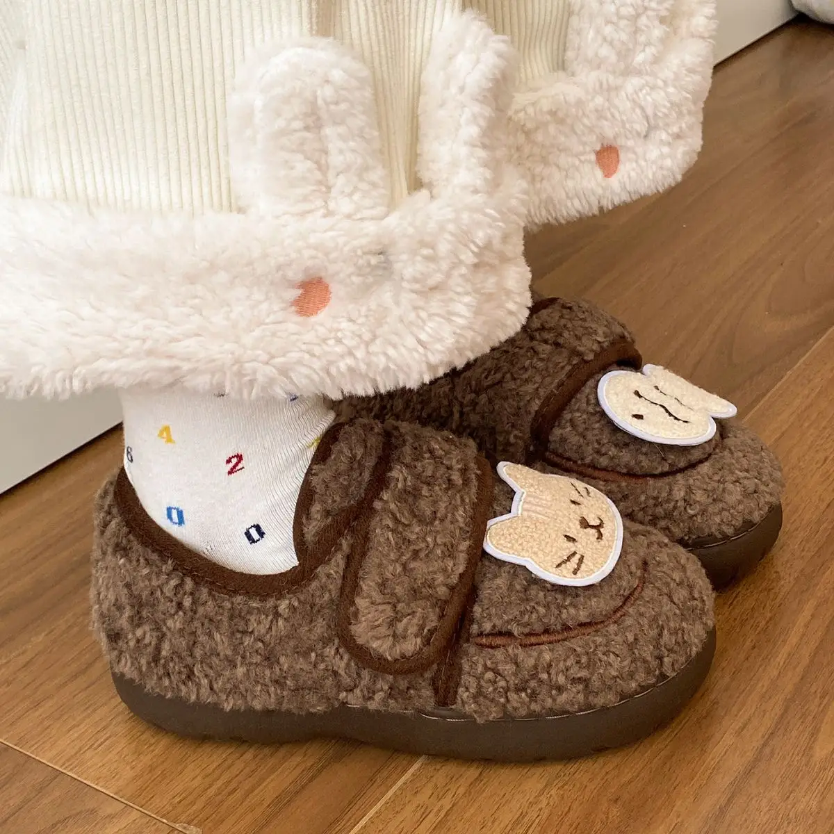 Autumn Winter Cat Design Soft Cotton Shoes for Women Brown — feature 24