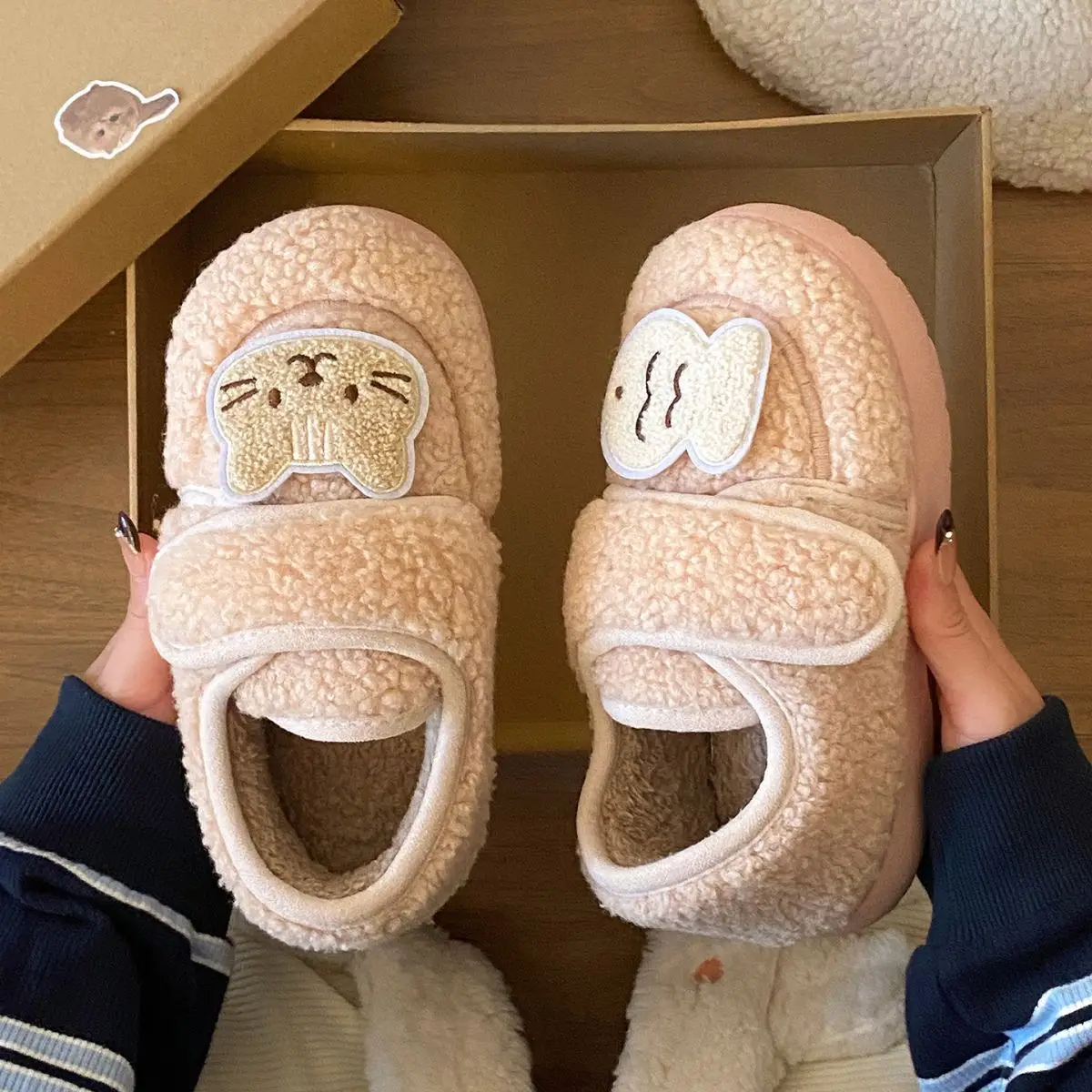 Autumn Winter Cat Design Soft Cotton Shoes for Women Brown — feature 27