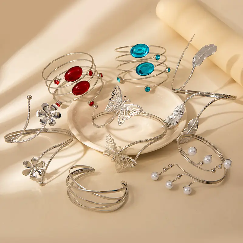 Personalized Flower and Leaf Multi-Layer Open Bracelet for Women, Ins-Style Metal Arm Ring with Diamonds, Adjustable and High-End Bracelet — feature 16