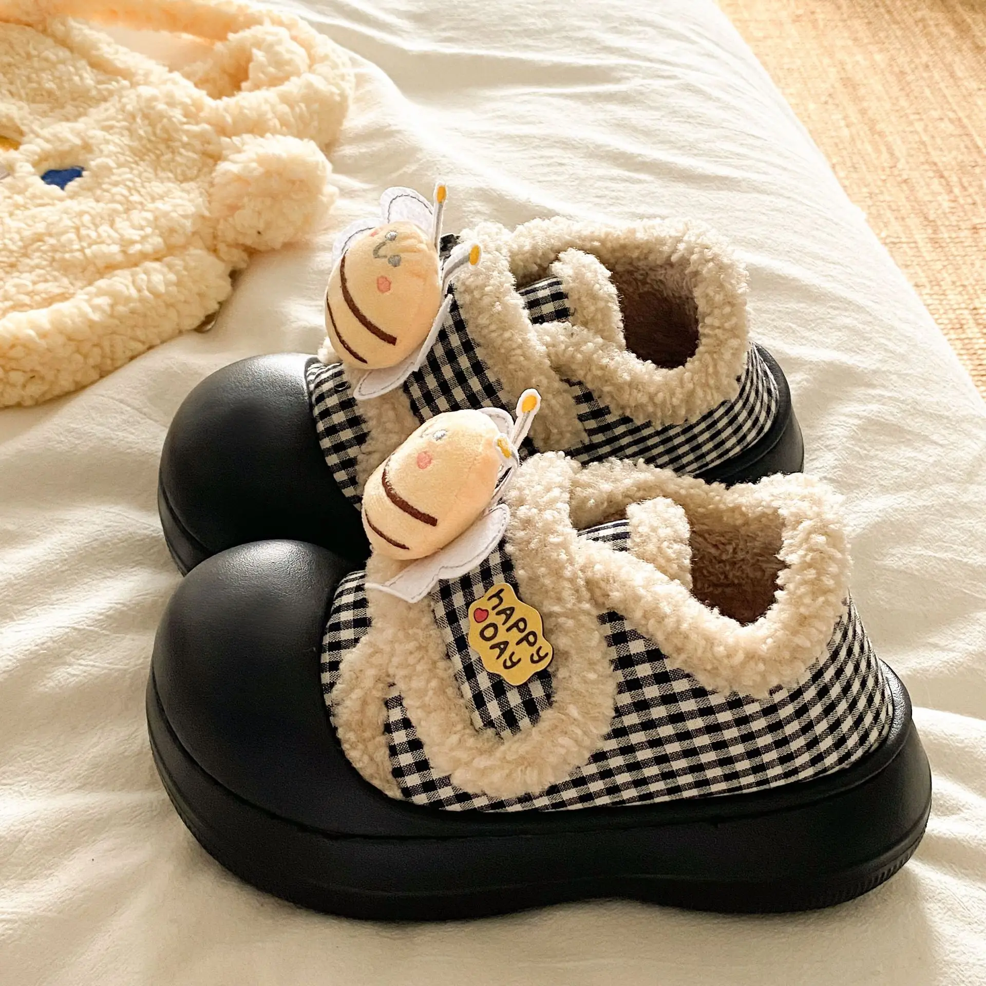 2025 Cartoon Cartoon Shoes for Kids Match Indoor Non-Slip Soft Slippers - Image 2