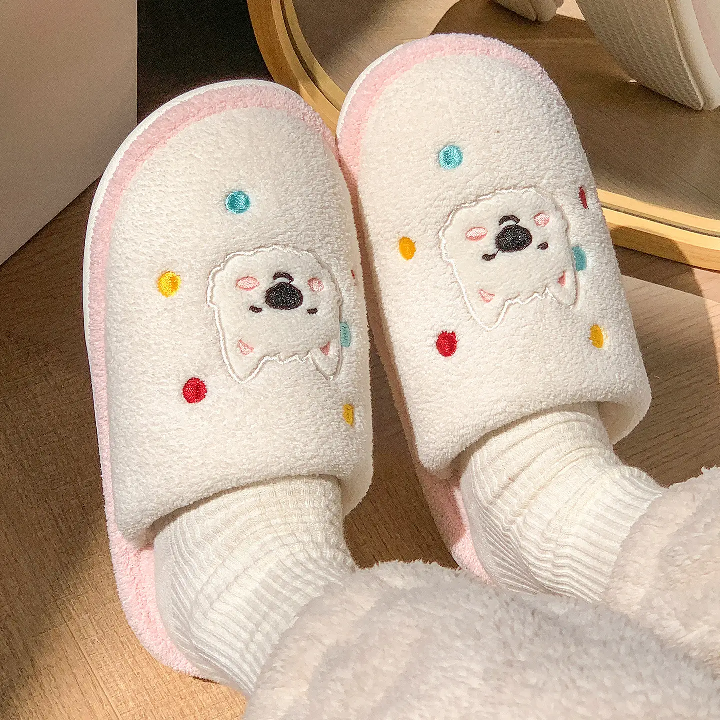 Women Winter Plush Cotton Slippers with Bear Design - Image 4
