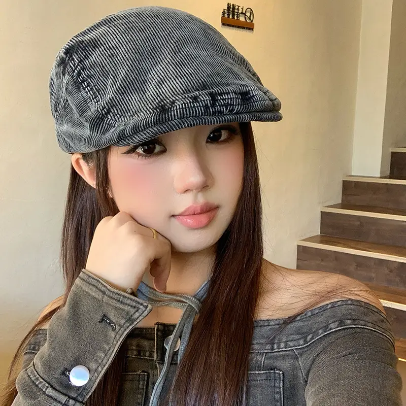 Women Duckbill Beret with Face-Slimming Design - Image 5