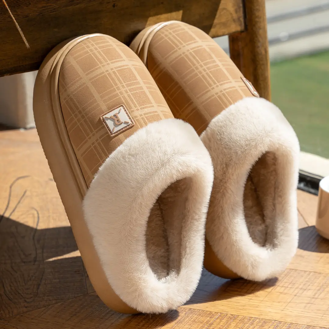 Jialiya Plush Slippers for Women 2025 Winter New Style Couple Indoor Warm Waterproof Closed-Back Cotton Slippers for Men