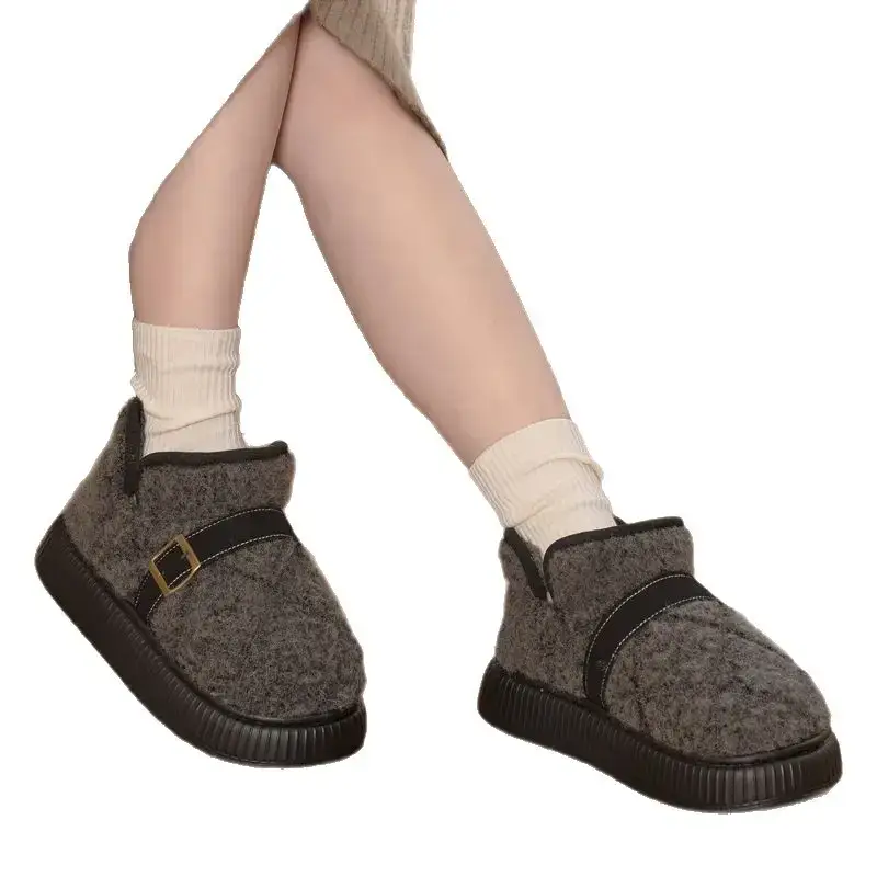 Women's Warm Grey Fleece Closed-Toe Shoes