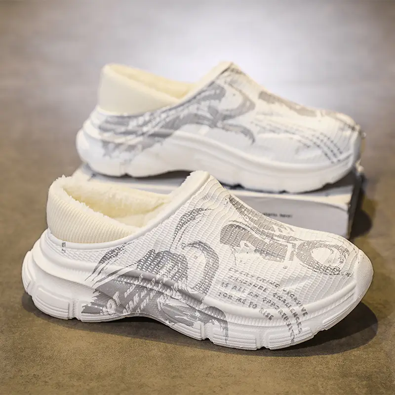 Dad-Style Cotton Slippers Winter 2025 Thick Soled Black