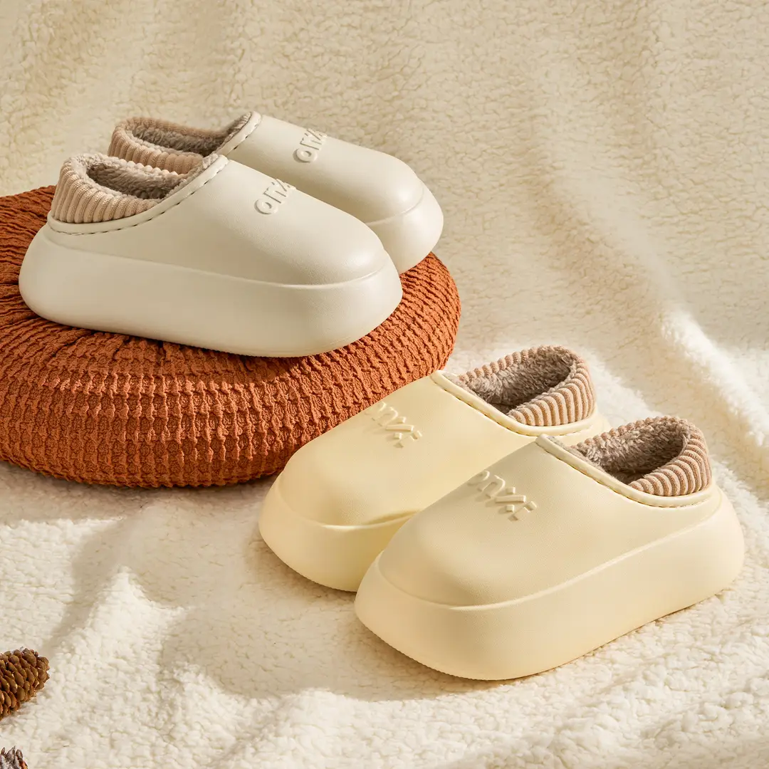 Lidani Operating Room Waterproof Cotton Slippers for Women, Winter 2025 New Style, Fleece-Lined, Warm, Thick-Soled, Non-Slip Nurse Shoes - Image 4