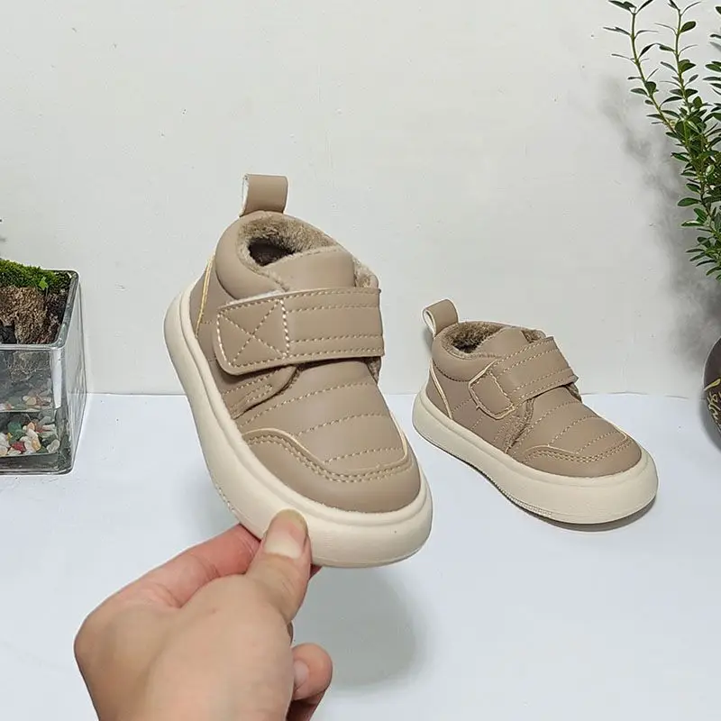 Baby Velvet Sneakers Beige Soft Soles 2025 — feature 3