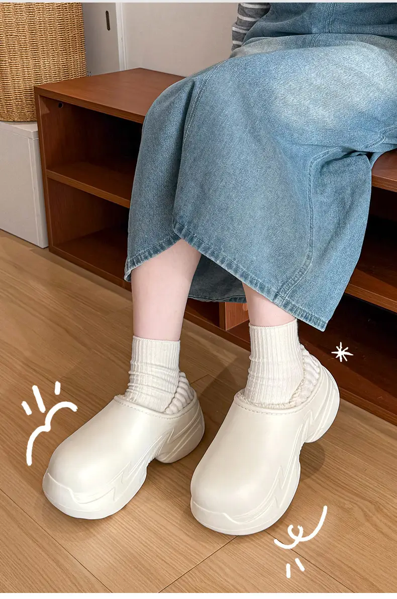 Women Black Slip-On Slippers Warm Thick Sole Autumn Winter — feature 10
